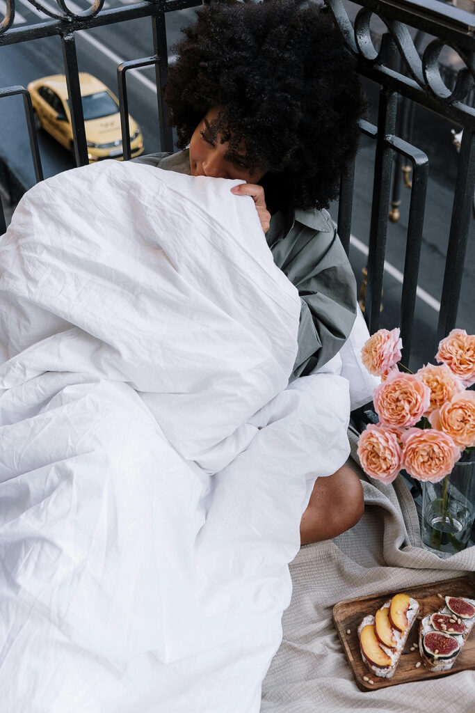 Ease, Grace, and Flow as a Lifestyle: Practical and Mystical Tools to Cultivate Harmony, Softness, and Freedom ease grace and flow on the fire escape